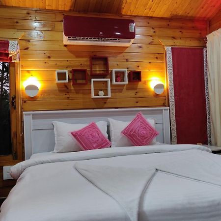 كالانغيُت Rock Forest Goa Honeymoon Cottages المظهر الخارجي الصورة