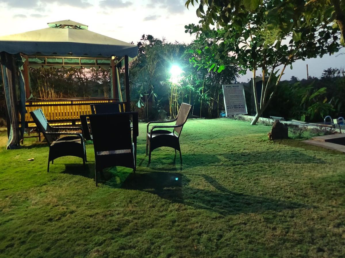 كالانغيُت Rock Forest Goa Honeymoon Cottages المظهر الخارجي الصورة