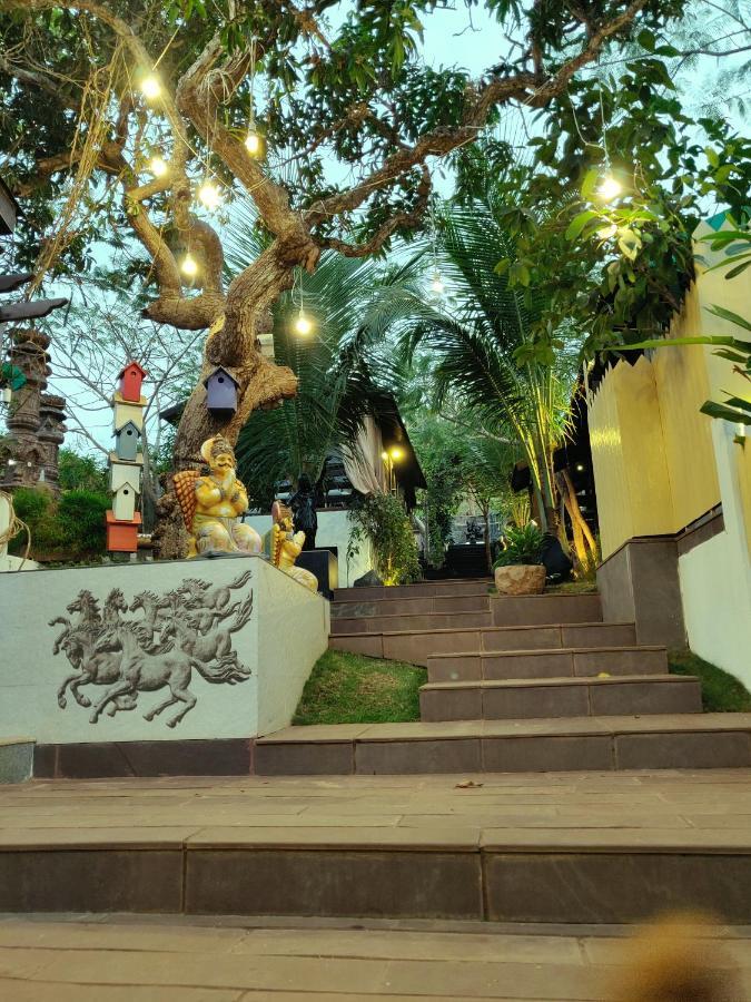 كالانغيُت Rock Forest Goa Honeymoon Cottages المظهر الخارجي الصورة
