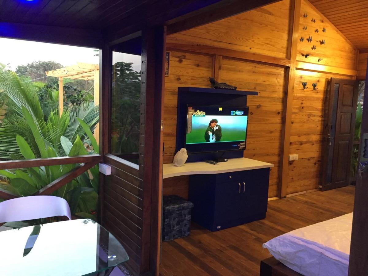 كالانغيُت Rock Forest Goa Honeymoon Cottages المظهر الخارجي الصورة
