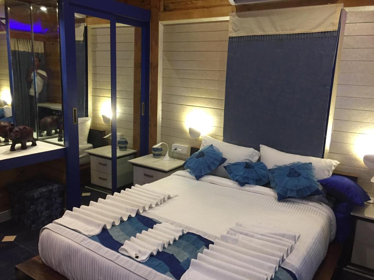 كالانغيُت Rock Forest Goa Honeymoon Cottages المظهر الخارجي الصورة